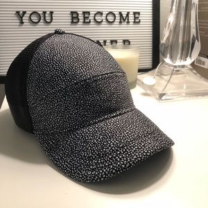 Lululemon hat